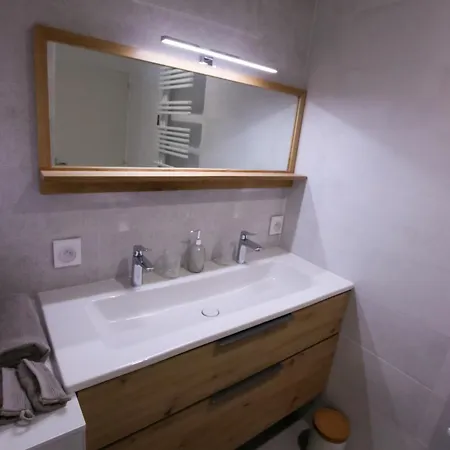 De La Tour - 6 Personnes Dom wakacyjny Vivy