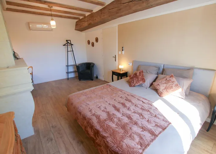 De La Tour - 6 Personnes בית נופש