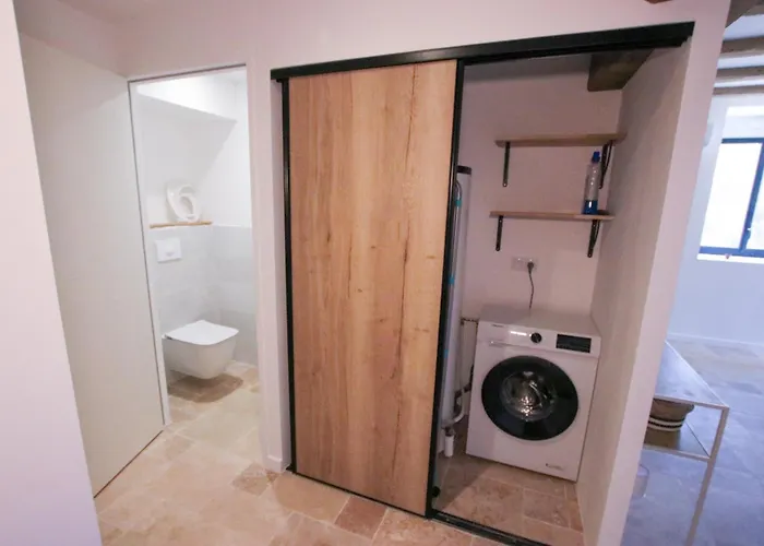 בית נופש De La Tour - 6 Personnes *