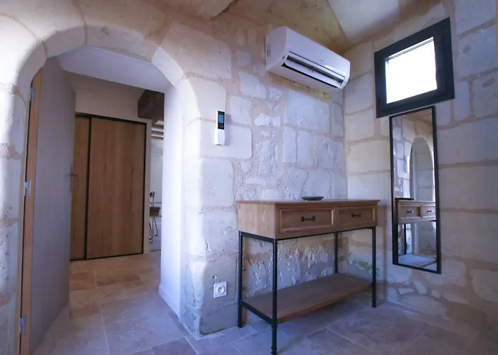 בית נופש De La Tour - 6 Personnes Vivy