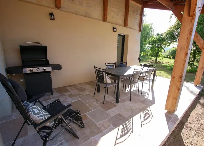 בית נופש De La Tour - 6 Personnes *